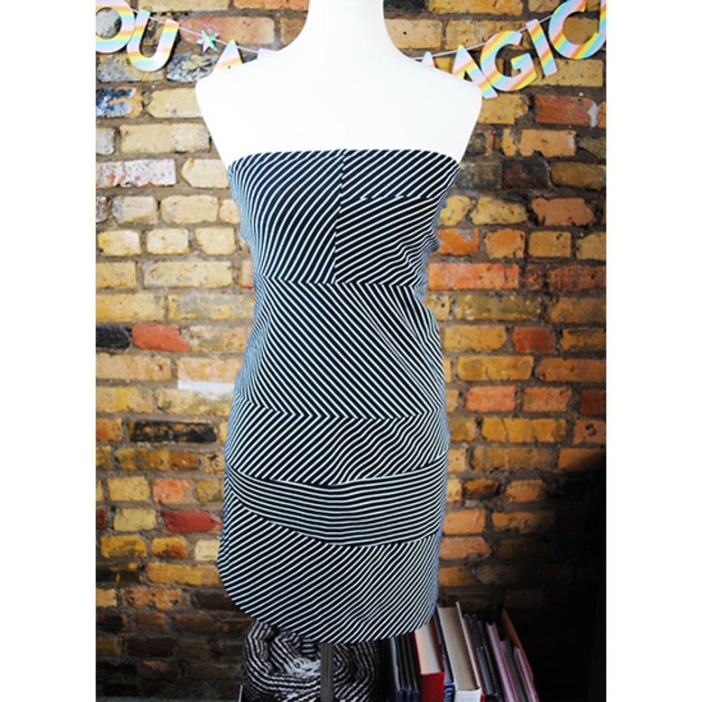 BANANA REPUBLIC Striped Strapless Dress